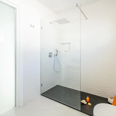 Boa Vida - Piscina Aquecivel, Jacuzzi E Bbq 别墅 Armação de Pêra