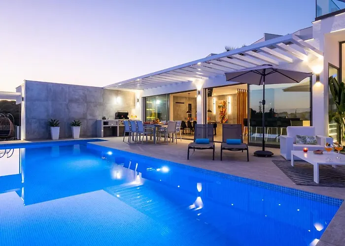 Boa Vida By Algarve Vacation Villa Armação de Pêra