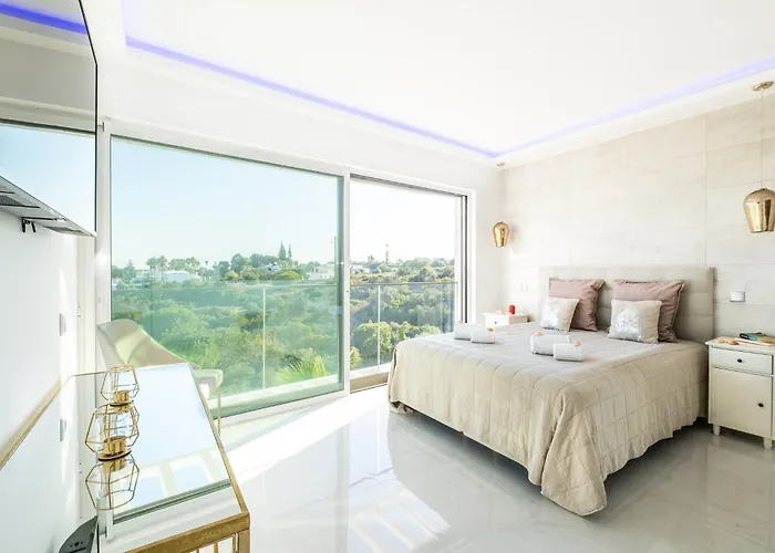 Boa Vida By Algarve Vacation Villa